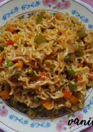 A picture of Vegetable aata maggi.