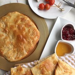 A picture of Egyptian pies.