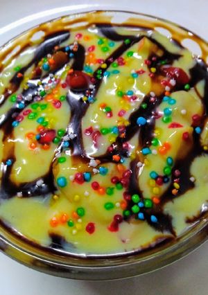 A picture of Chocolately custard bowl.