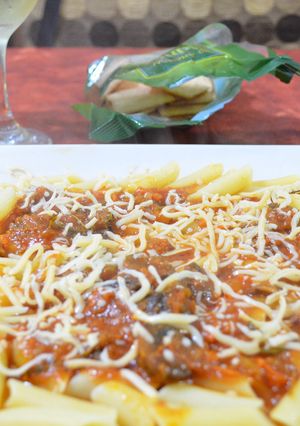 Una foto de Moustacholes con Salsa de Verduras - Gluten Free