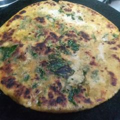 A picture of Methi Stuffed Parantha.