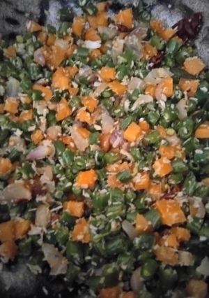 கேரட்,பீன்ஸ் பொரியல் (carrot,beans poriyal recipe in tamil) செய்முறை முக்கிய புகைப்படம்