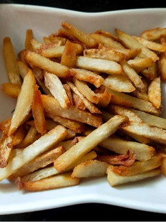 फिंगर चिप्स (finger chips recipe in Hindi) रेसिपी मुख्य फोटो