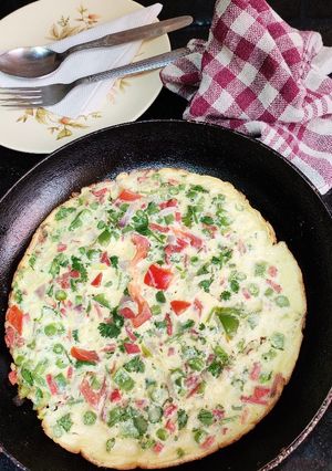 ফ্লাফি অমলেট (fluffy omelette recipe in Bengali) রেসিপির প্রধান ছবি