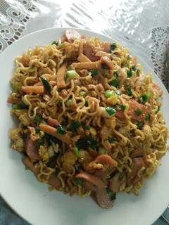 Foto resep Cah Mie Ayam Sosis dan Ham ala Rumahan