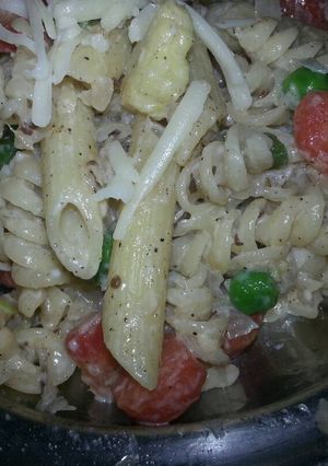 A picture of Pasta AGLIO E OLIO.