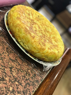 Una foto de Tortilla de patatas y cebolla