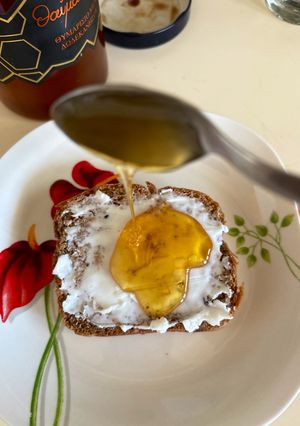 Φωτογραφία της συνταγής Ψωμί με βούτυρο και μέλι