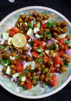 A picture of Chana Chat.