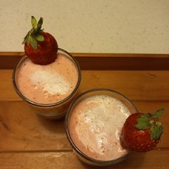 Strawberry milkshake A picture of Strawberry milkshake.