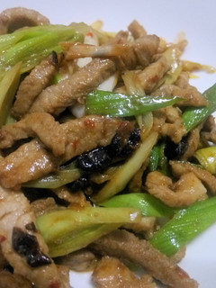 蒜苗炒肉絲 的食譜成品照片