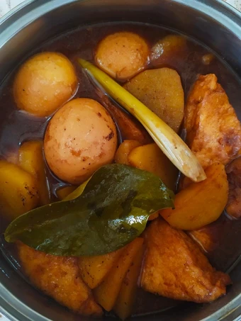 Langkah Mudah untuk Menyiapkan Resep Semur Telor Kentang &amp; Tahu ala Nasduk Bu Slamet yang  Bikin Ketagihan Anti Ribet, Mantap Sekali