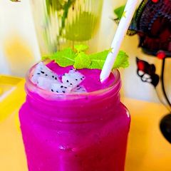 A picture of Pinky Dragon Fruit Smoothie.