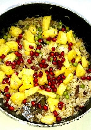 A picture of Fruit pulav.