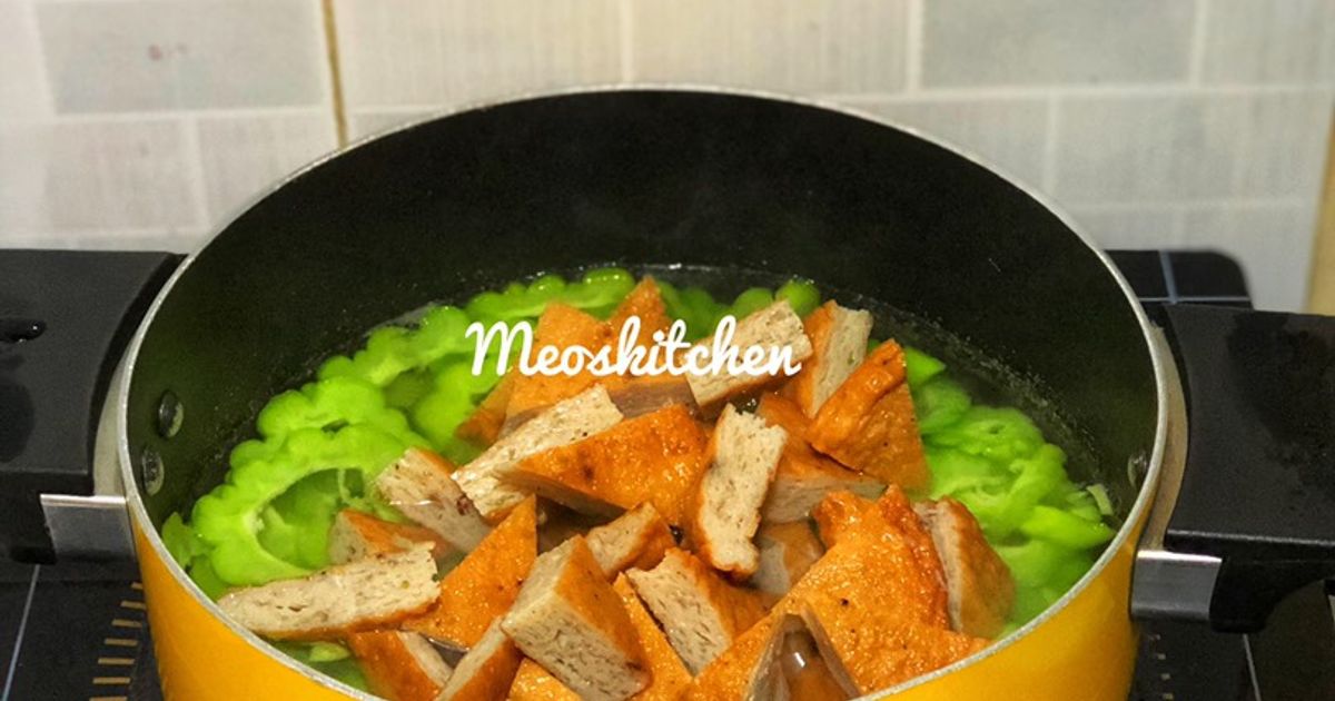 Cách Làm Món Canh Khổ Qua Nấu Chả Cá Rựa của Nguyễn Hoàng Yến - Cookpad