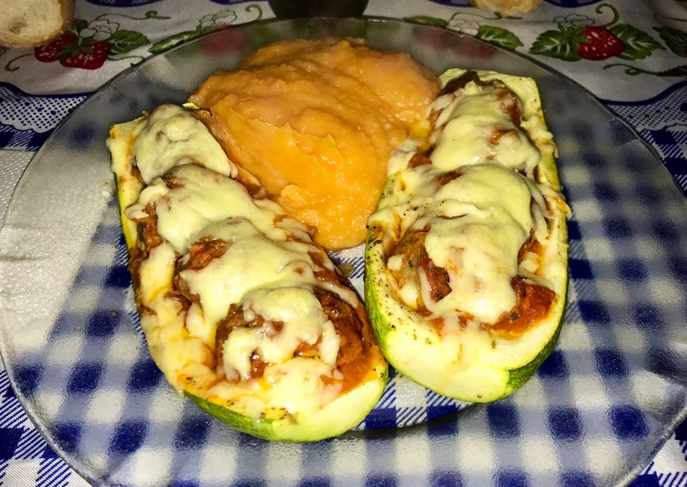 Zucchini rellenos de Albóndigas