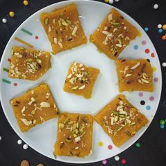 A picture of Mango coconut burfi.