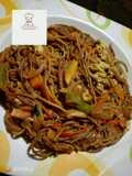 Brown Chinese spaghetti