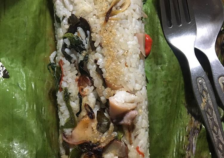 Nasi bakar seafood