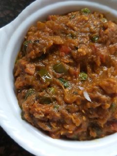 चटपटा बैंगन का भरता (Chatpata baingan ka bharta recipe in hindi) रेसिपी मुख्य फोटो