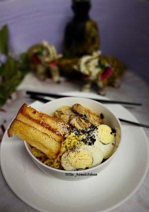 A picture of Ramen Bowl.