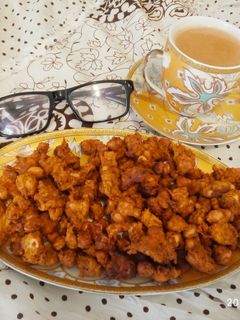बेसनी मसाला मूंगफली (besani masala moongfali recipe in hindi) रेसिपी मुख्य फोटो