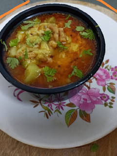 ગલકા ગાંઠિયા નું શાક (Galka Ganthiya Shak Recipe In Gujarati) રેસીપી મુખ્ય ફોટો