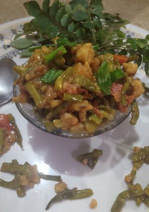 सोगरी मूंगोड़ी की मिक्स सब्जी (Sogri moongodi ki mix sabzi recipe in hindi) रेसिपी मुख्य फोटो