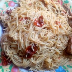 A picture of Jollop spaghetti.