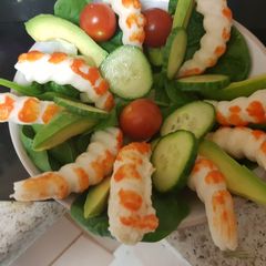 A picture of King Prawn tails Salad.
