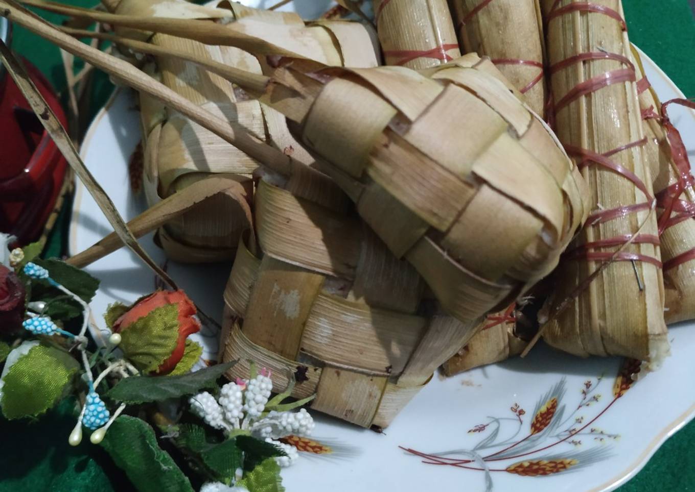 Ketupat Lebaran, Enak Cantik dan Tahan Lama