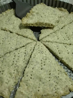 Una foto de Pancetas integrales de oliva y chía 🌿