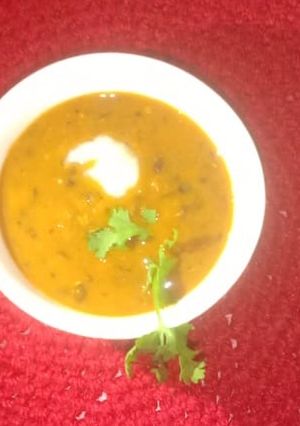 दाल मखानी (daal makahni recipe in marathi) रेसिपी चे मुख्य फोटो 