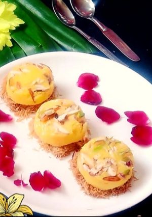 A picture of Vermicelli custard pudding.