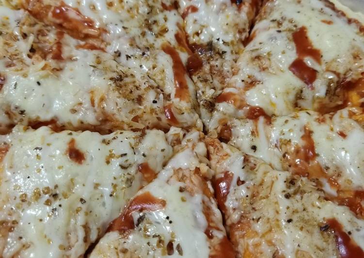 Resep Pizza Tuna Mayo Anti Gagal