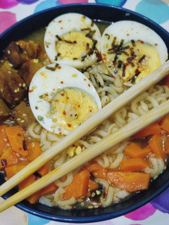 Una foto de Miso Ramen con Tofu y Huevo