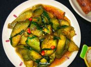 A picture of cà tím xào chay