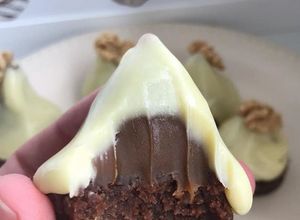 Una foto de 🍫Conitos de Dulce de Leche🍫
