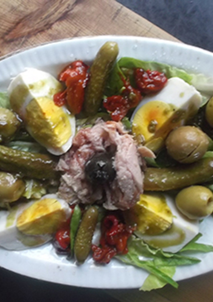 Una foto de Ensalada de atún