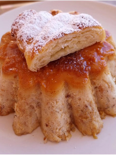 Una foto de Puding de croissants
