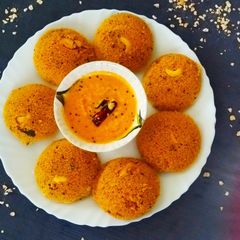Instant Oats Idli A picture of Instant Oats Idli.