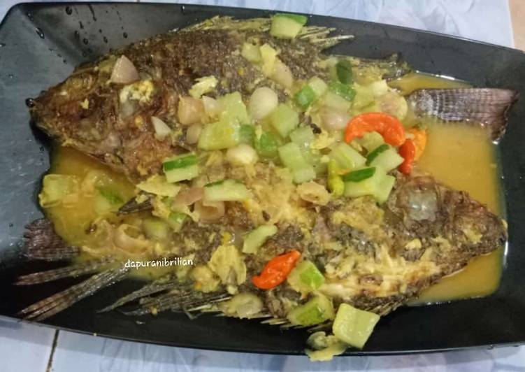 Cara membuat Ikan kuah kuning yang enak dan Mudah Dibuat