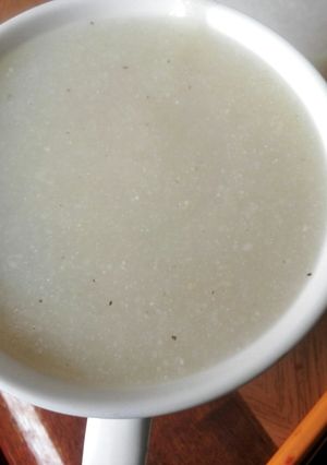 A picture of White porridge.