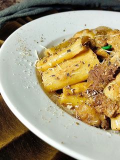 Hình của món Mì Rigatoni Bò Sốt Kem Nấm / Creamy Beef Mushroom Stroganoff Rigatoni 🇷🇺.