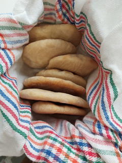 Una foto de Pan de pita en panificadora