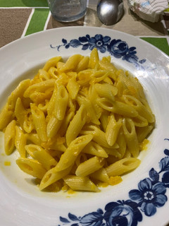 Foto di Penne cipolla e zafferano