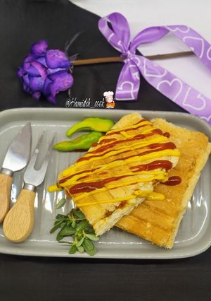 عکسی از دستور پنینی سوسیس و سیب زمینی🥪