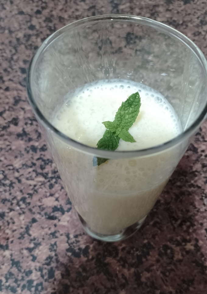 Una foto de Batido de mango y yogur