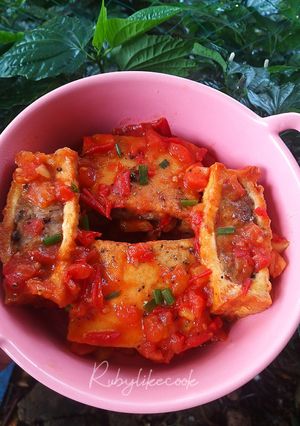 Hình của món Đậu hũ dồn thịt sốt cà.