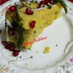 A picture of Khaman dhokla.